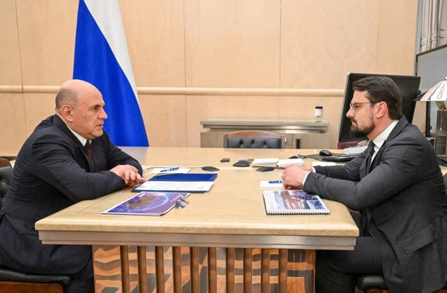 Russland, Michail Mischustin trifft Nikolai Zapryagayev in Moskau