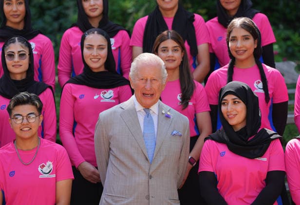 Royals. König Charles III. trifft die afghanische Cricket-Nationalmannschaft der Frauen