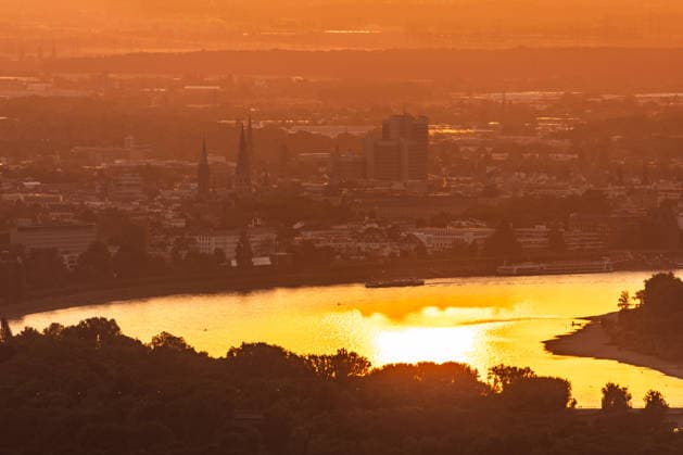 NRW, Sonnenuntergang in Bonn