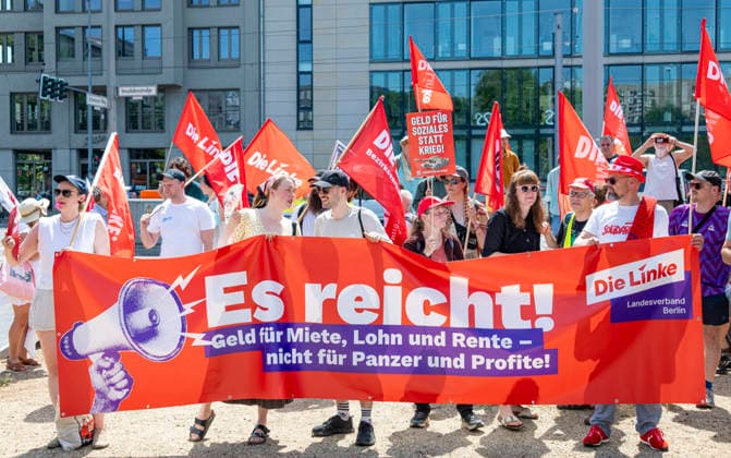 Berlin, Protest gegen Sozialstaatsreform