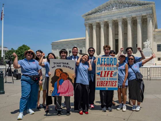 USA, CASA-Anhänger feiern Supreme-Court-Urteil zu Geburtsrecht-Staatsbürgerschaft in Washington
