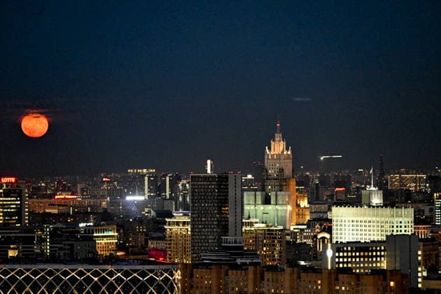 Russland, Der erste Vollmond des Sommers in Moskau