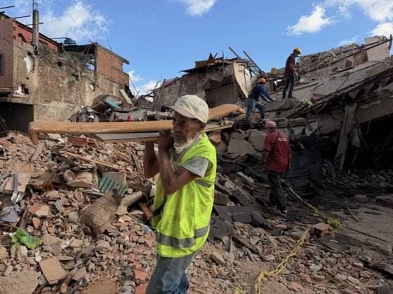 Schwere Erdbeben in Venezuela, Aufräumarbeiten in Caracas