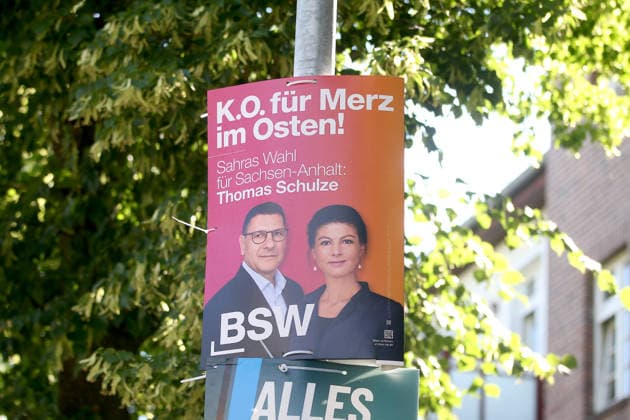 Sachsen-Anhalt, Plakate zur bevorstehenden Landtagswahl in Magdeburg