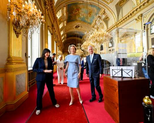 Royals, König Philippe und Königin Mathile von Belgien besuchen wiedereröffneten Königlichen Palast in Brüssel