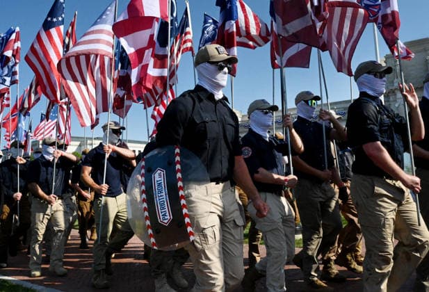 250. Unabhängigkeitstag der USA, Rechtsradikale Gruppierung Patriot Front marschiert in Washington DC