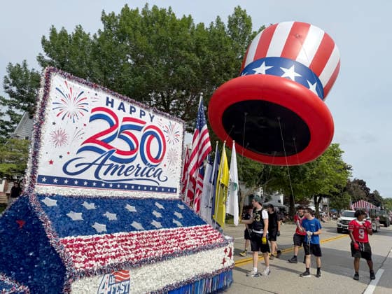 250. Unabhängigkeitstag der USA, Parade in Racine, Wisconsin