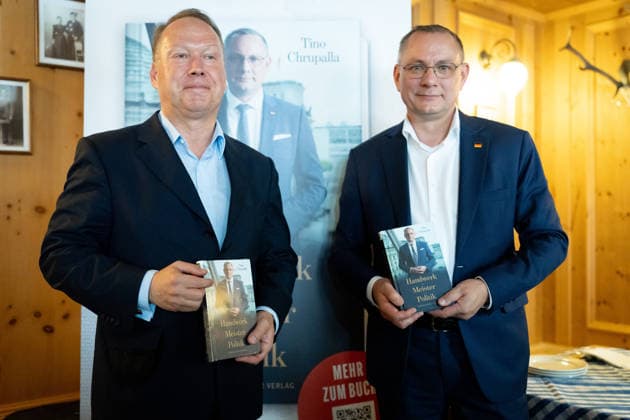 Berlin, Tino Chrupalla präsentiert sein im Stocker Verlag erschienenes Buch Handwerk Meister Politik