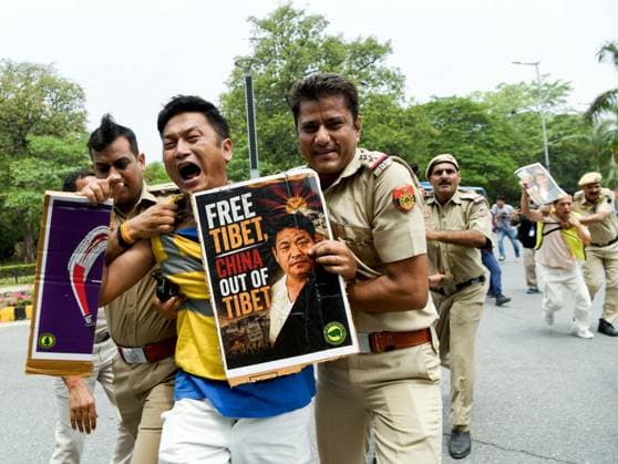 Indien, Tibetische Jugendorganisation TYC demonstriert vor der chinesischen Botschaft