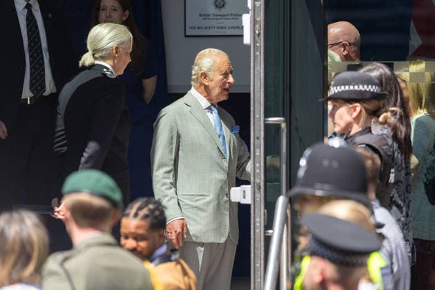 Royals, König Karl III. eröffnet neues Hauptquartier der britischen Transportpolizei in London