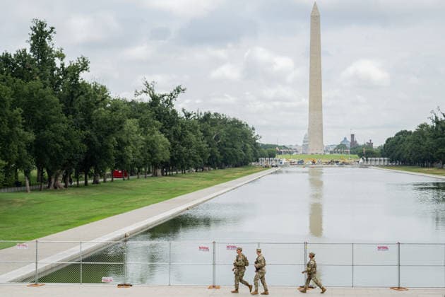 USA, Reparaturen am Lincoln Memorial Reflecting Pool in Washington