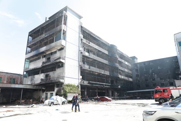China, Schäden nach Brand in Schuhfabrik in Jinjiang