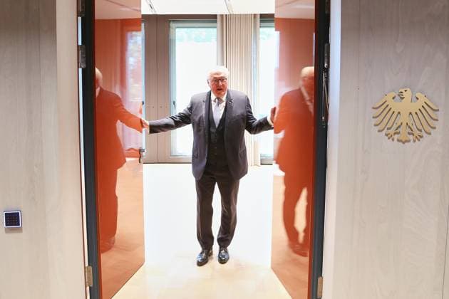 Berlin, Bundespräsident Frank-Walter Steinmeier nimmt Amtsgeschäfte am Spreebogen auf