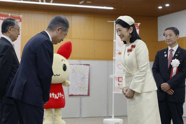 Royals, Japan, Prinzessin Kiko besucht Blutspende-Event in Yonago