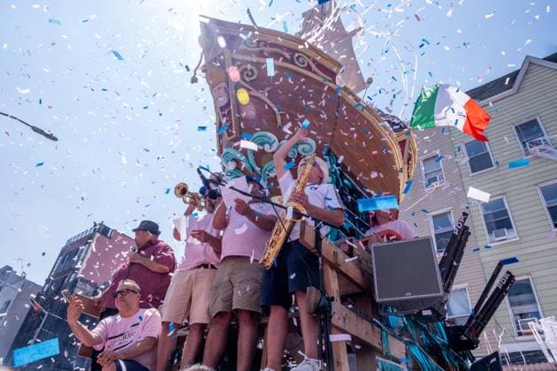 USA, Italienische Gemeinde feiert Giglio-Fest in New York
