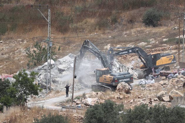 Nahostkonflikt, Westjordanland, Israelische Streitkräfte reißen Häuser von Palästinensern ab in Salfit
