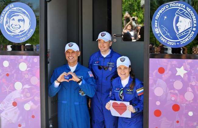 Kasachstan,75. ISS Besatzung in Baikonur
