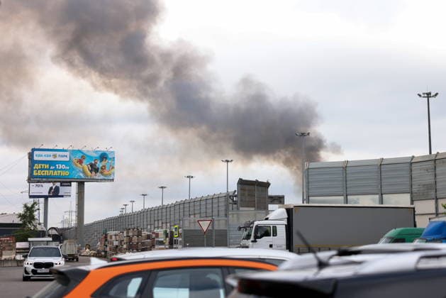 Russland, Brand in Wohngebiet in Mytischtschi