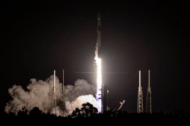 USA, Start einer SpaceX Falcon 9 Rakete in Cape Canaveral