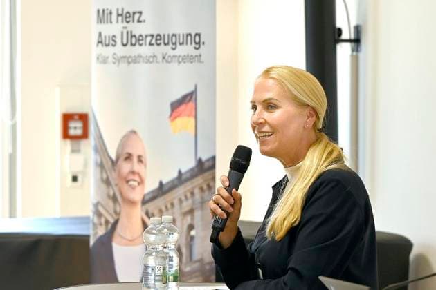 NRW, Operationsplan Deutschland: Veranstaltung an der Universität Witten Herdecke