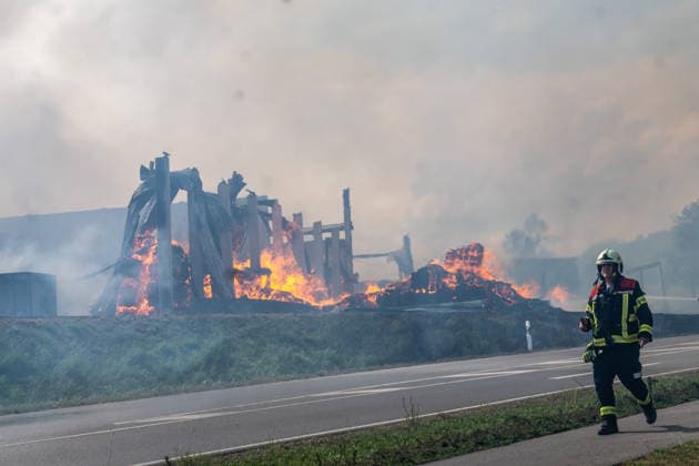 Baden-Württemberg, Brand in Holzbaubetrieb in Eberhardzell