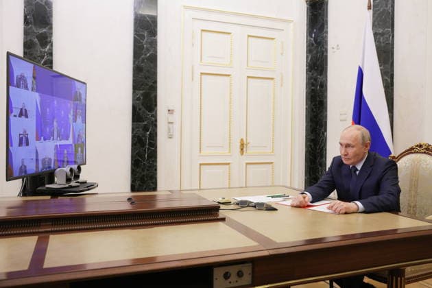 Russland, Russland Wladimir Putin während einer Videokonferenz in Moskau