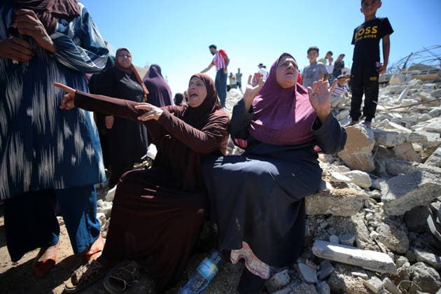 Nahostkonflikt, Palästinenser in Beit Awwa nach Zerstörung ihrer Häuser durch israelische Kräfte