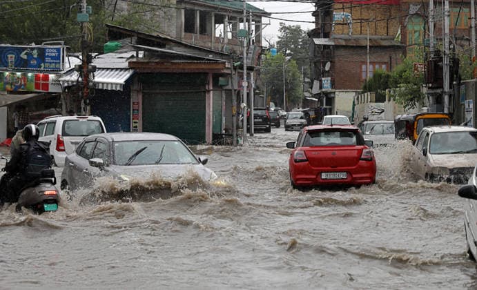Indien, Überschwemmungen nach Starkregen in Srinagar