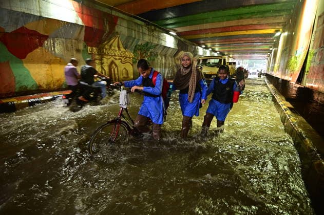 Indien, Überschwemmungen nach Starkregen in Prayagraj