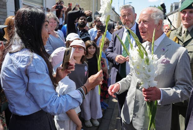 Royals, Großbritannien, König Charles III. besucht Europas erste Öko-Moschee in Cambridge