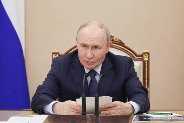 Russland, Wladimir Putin bei Regierungssitzung zu wirtschaftlichen Themen in Moskau