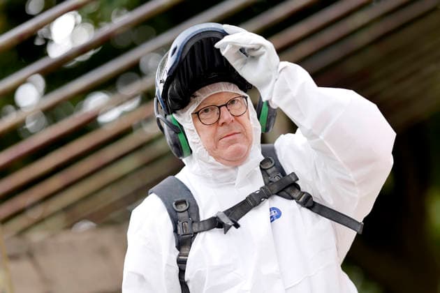 Nordrhein-Westfalen, Torsten Burmester begleitet Einsatz der Kölner Anti Spray Aktion KASA am Aachener Weiher in Köln