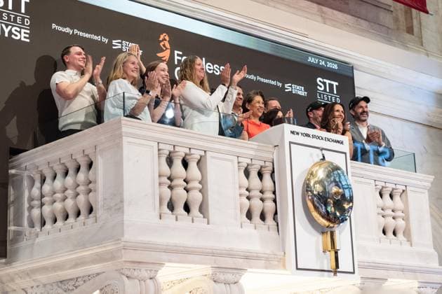 USA, Yie-Hsin Hung, Präsidentin und CEO von State Street Investment Management leute Schlussglocke an der New Yorker Börse
