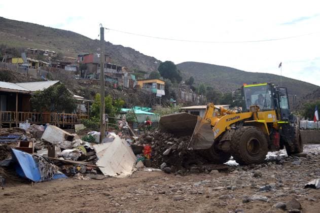 Chile, Aufräumarbeiten nach Überschwemmung in La Serena