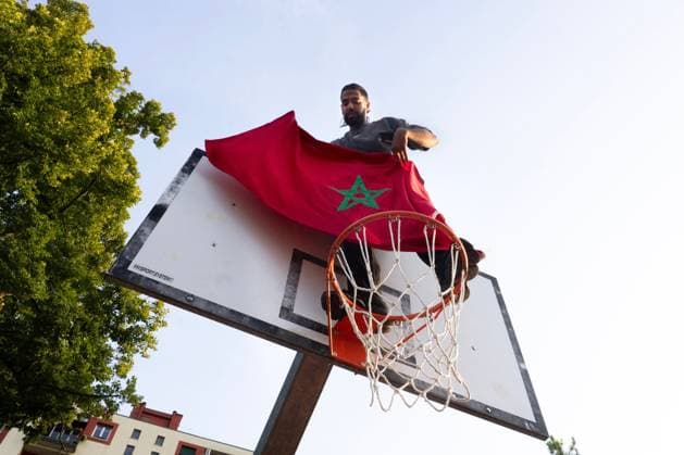 Italien, Gedenkwache für Abderrahim Fakir im Pilastro Park in Bologna