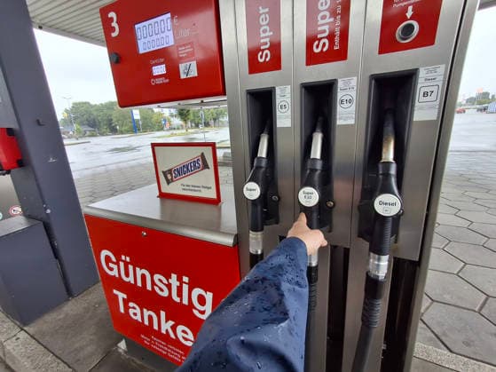 Deutschland, Benzinpreise an verschiedenen Tankstellen