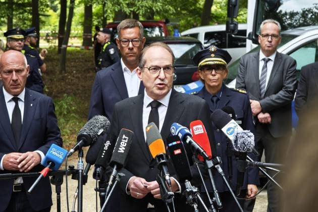 Berlin, Anschlag auf den Christopher Street Day, Pressekonferenz mit Alexander Dobrindt