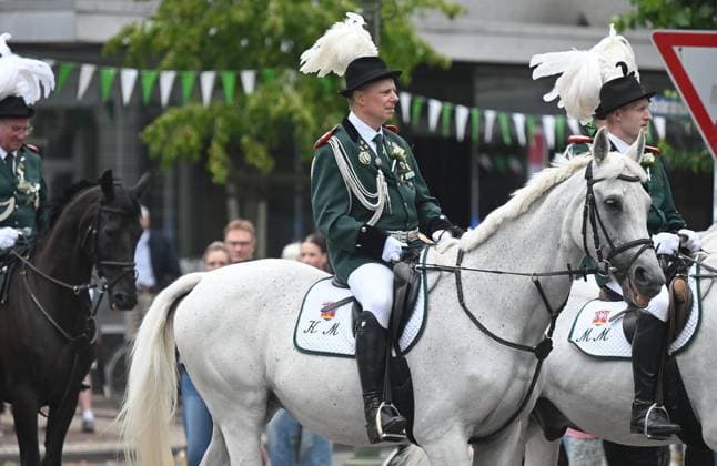 NRW, Parade der St. Marius Schützenbruderschaft Elten
