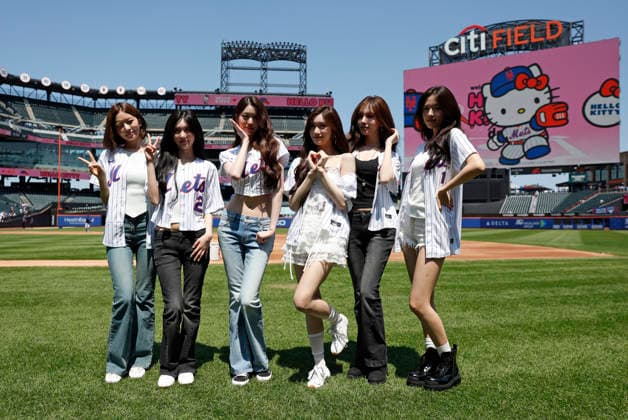 Celebrity, K-Pop-Band Ive zu Gast bei den New York Mets