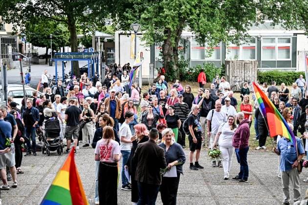 Berlin, Anschlag auf den Christopher Street Day, Mahnwache in Hattingen