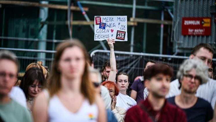 Berlin, Anschlag auf den Christopher Street Day, Mahnwache in Bochum
