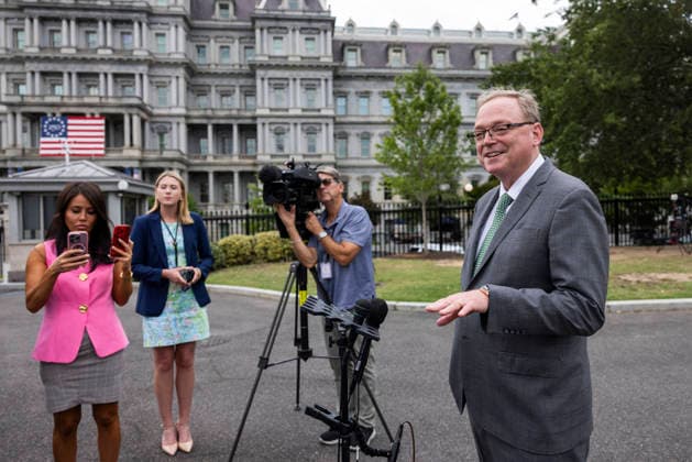 USA, Kevin Hassett Pressestatement in Washington