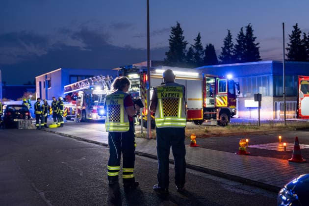 Hessen, Wohnungsbrand in Mehrfamilienhaus in Rödermark-Ober-Roden