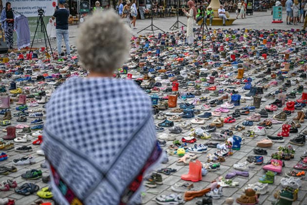 Niederlande, Tausende von Schuhen in Erinnerung an getötete palästinensische Kinder in Den Haag