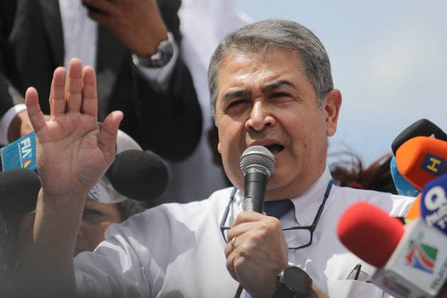 Honduras, ehemaliger Präsident Juan Orlando Hernandez erscheint wegen Korruptionsvorwürfen vor Gericht