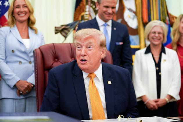 USA, Donald Trump unterzeichnet Präsidialdekret zur Einrichtung einer Kommission für Ehepartner von Militärangehörigen in Washington