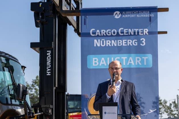 Bayern, Baustart von Cargo Center 3 am Flughafen Nürnberg