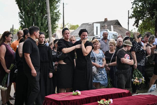 Ukraine-Krieg, Trauerfeier in Raduschne