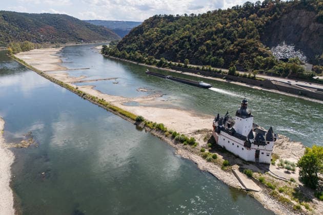 Rheinland-Pfalz, Rhein-Niedrigwasser bei Kaub