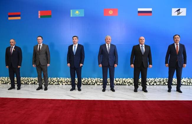 Kirgisistan, Eurasischer Regierungsrat in Cholpon-Ata